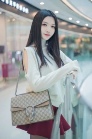 亲吻拥抱2